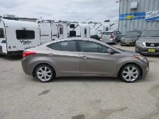 2013 Hyundai Elantra Limited w/Navi - Photo 4