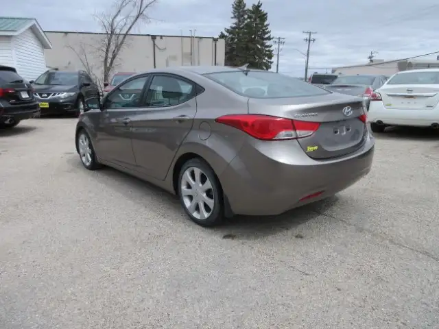 2013 Hyundai Elantra Limited w/Navi - Photo 7