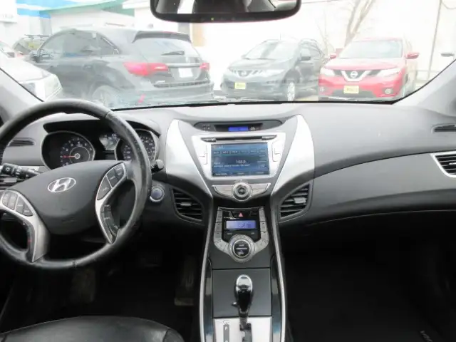2013 Hyundai Elantra Limited w/Navi - Photo 14
