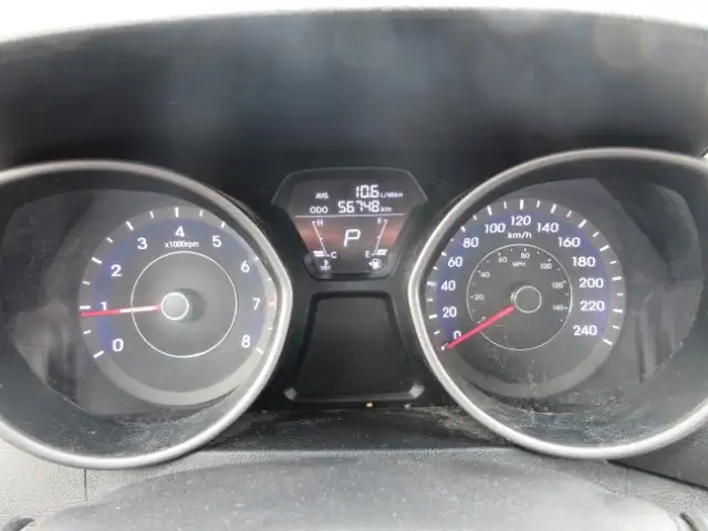 2013 Hyundai Elantra Limited w/Navi - Photo 19
