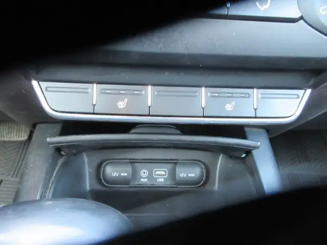 2013 Hyundai Elantra Limited w/Navi - Photo 21