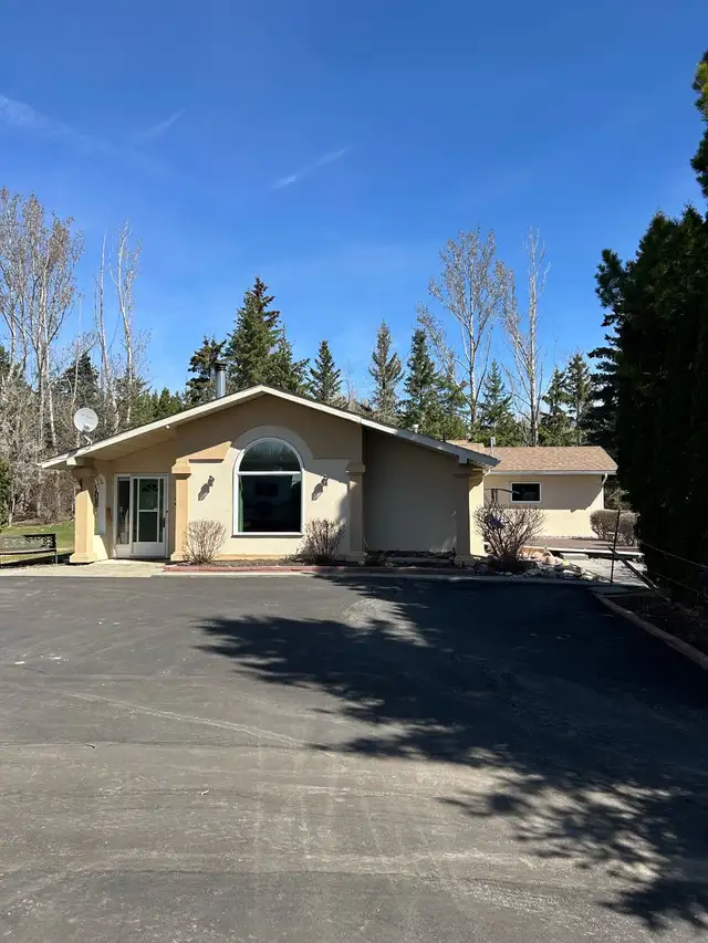 Home and 1.9 acres Parkland County