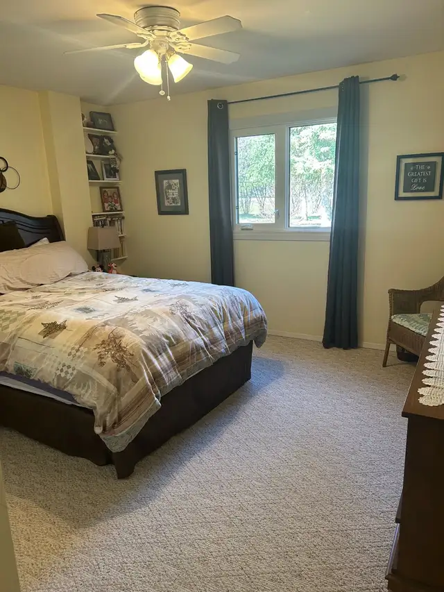 Home and 1.9 acres Parkland County - Photo 8