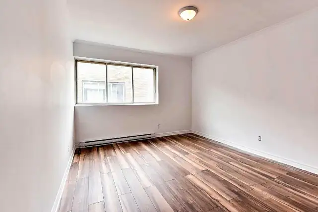 Metro Sherbrooke 4.5 apt for rent - Photo 7