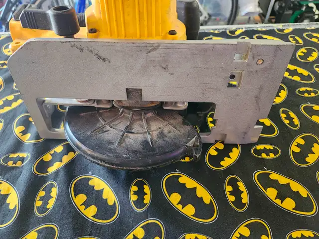 DeWalt DCS391 6-1/2' Cordless Circular Saw (#2973) - Photo 6