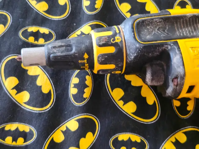 DeWalt DCF620 XR Cordless Drywall Screw Gun 1/4' (#2972) - Photo 5