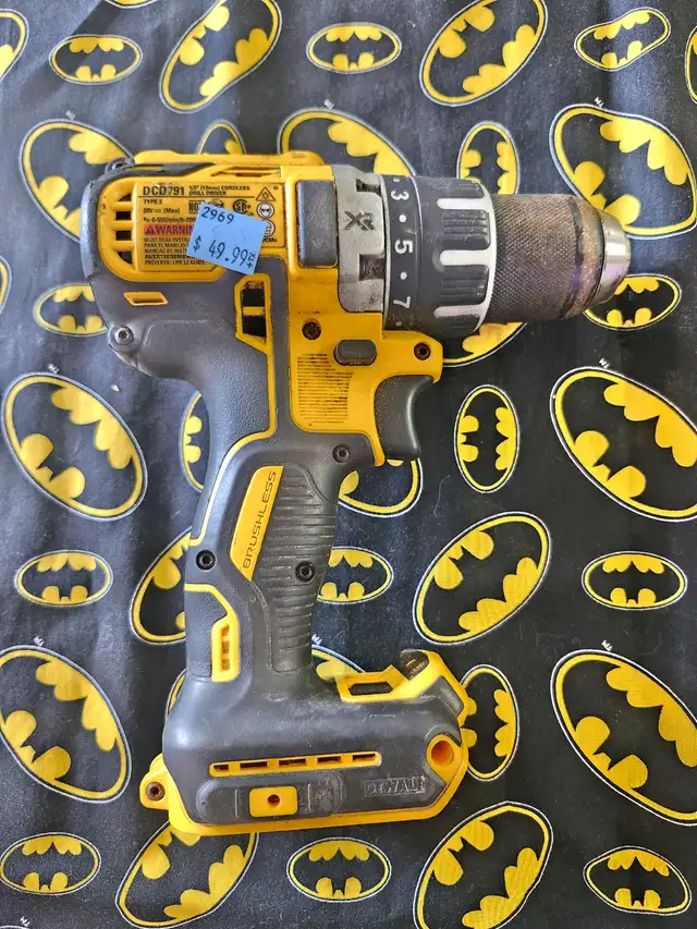 DeWalt DCD791 1/2' Brushless Cordless Drill/Driver (#2969)