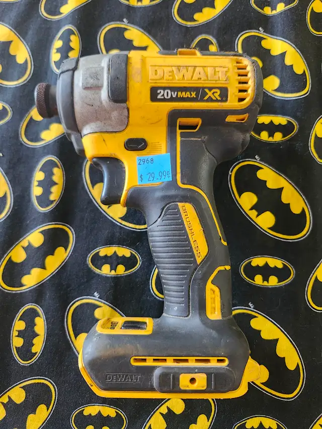 DeWalt DCF887 1/4' Cordless Impact Driver (#2968) - Photo 3