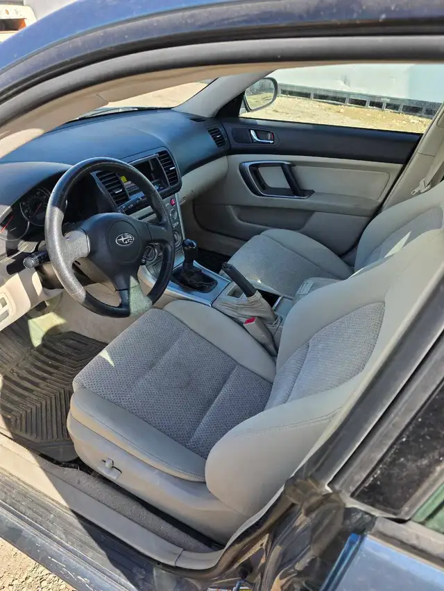 Subaru legacy 2006 - Photo 2