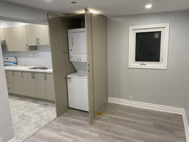2 bedroom, 1 bathroom second floor apartment for rent - Photo 8