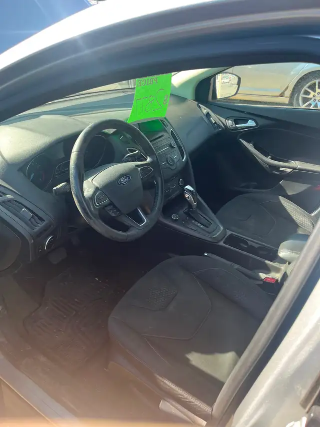 2016 focus 161,199 km mechanic special reverse not working - Photo 4