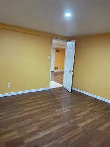 2 Bedroom Basement for Rent - McCowan & Steeles (Markham) - Photo 4