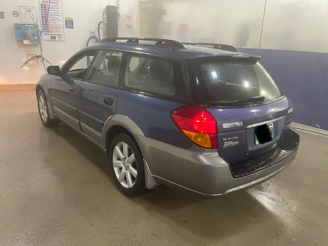 06 Subaru Wagon AWD 4 Cyl Automatic - Photo 3