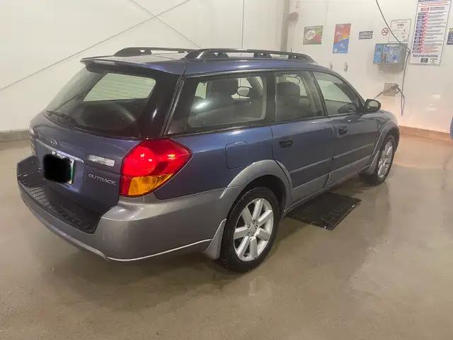 06 Subaru Wagon AWD 4 Cyl Automatic - Photo 4