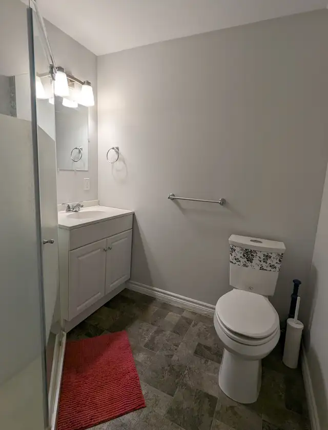 2 move-in ready room beside UW available from June-August - Photo 5