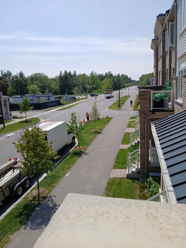 LARGE MODERN 3BR 3WR TOWNHOUSE PICKERING $3000 FOR RENT - Photo 10