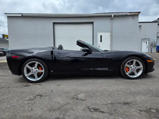 2006 Chevrolet Corvette 6 SPEED MANUAL ! CONVERTIBLE LS2 6.0L - Photo 12