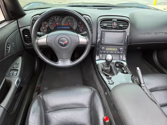 2006 Chevrolet Corvette 6 SPEED MANUAL ! CONVERTIBLE LS2 6.0L - Photo 23