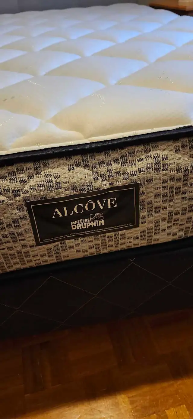 Ensemble de Matelas double neuf 800 $ Négociable - Photo 3