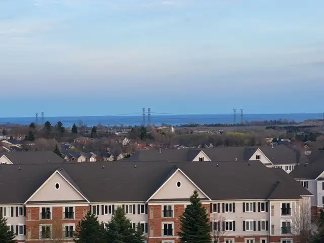 Amazing water view condo in Bowmanville - only $1899 per month - Photo 3