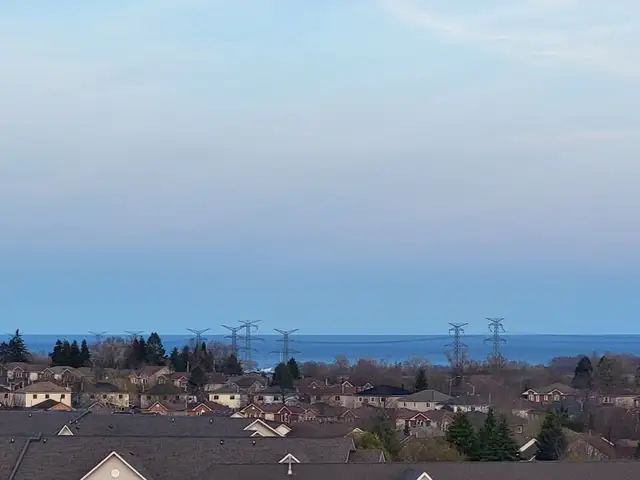 Amazing water view condo in Bowmanville - only $1899 per month - Photo 4