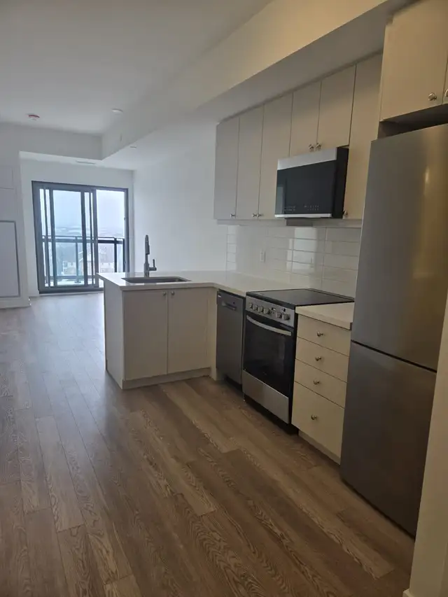 Amazing water view condo in Bowmanville - only $1899 per month - Photo 13