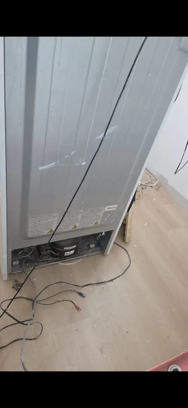 Fridge For Sale $80 in Hamilton ( Moving Sale) - Photo 5