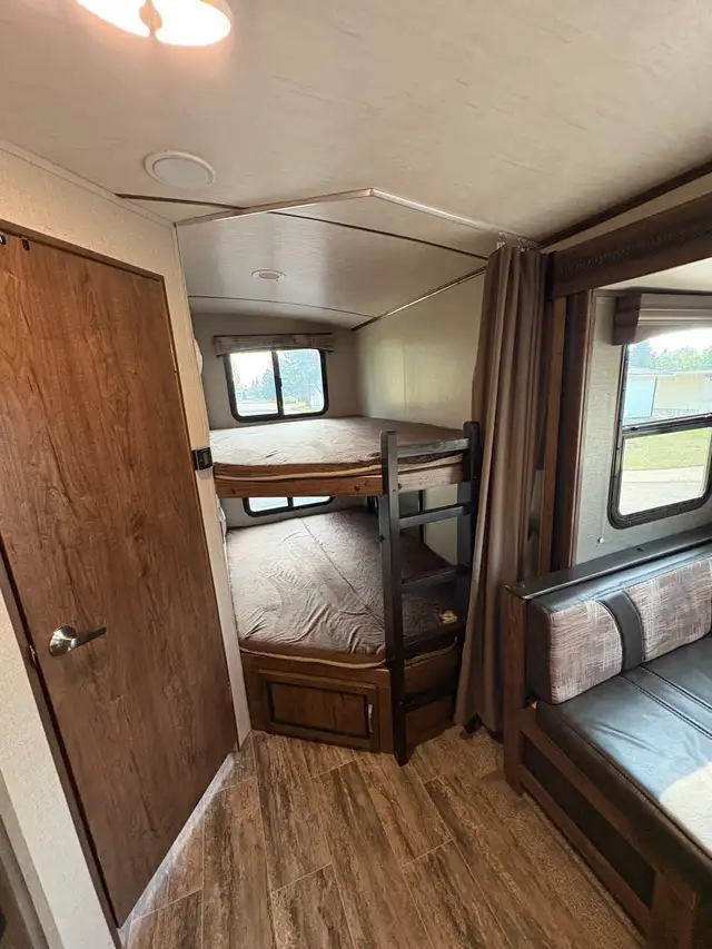 Great family holiday trailer for sale - Photo 4