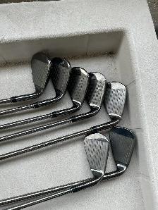 left hand Callaway iron set