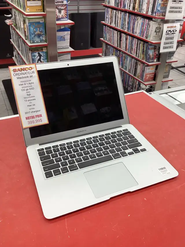 Laptop Apple