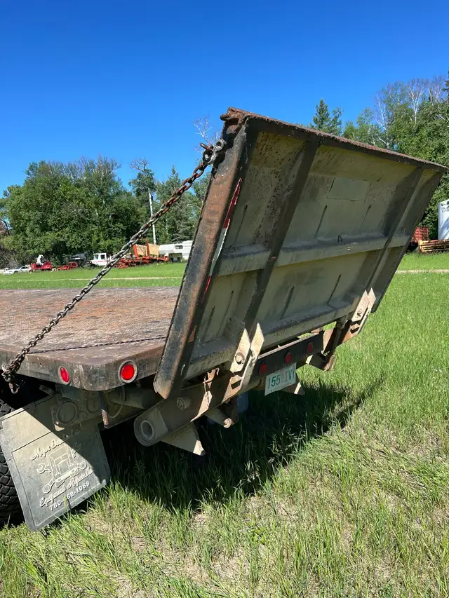 1989 Peterbilt 379 flat deck tandem - Photo 5
