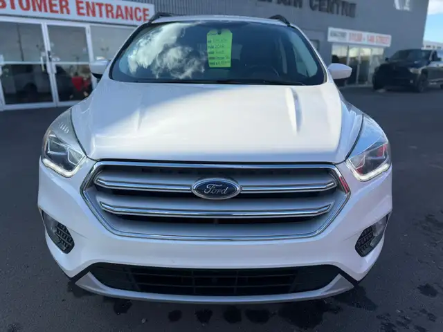 2018 Ford Escape SEL AWD / ACCIDENT FREE ! - Photo 2