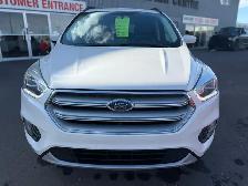 2018 Ford Escape SEL AWD / ACCIDENT FREE ! - Photo 2