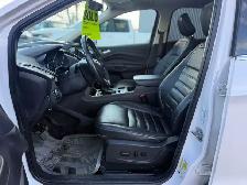 2018 Ford Escape SEL AWD / ACCIDENT FREE ! - Photo 8