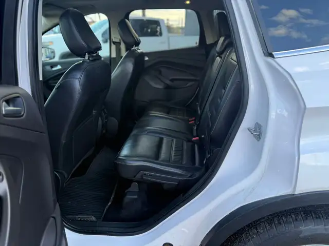 2018 Ford Escape SEL AWD / ACCIDENT FREE ! - Photo 9