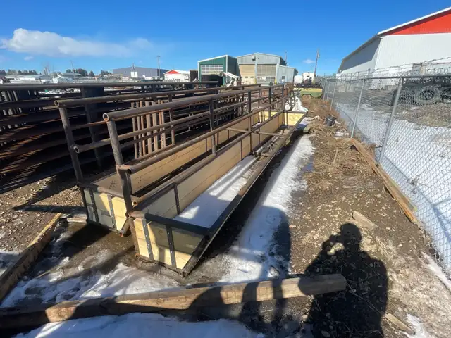 Custom Heavy-Duty Livestock Equipment & Metal Fabrication - Photo 9
