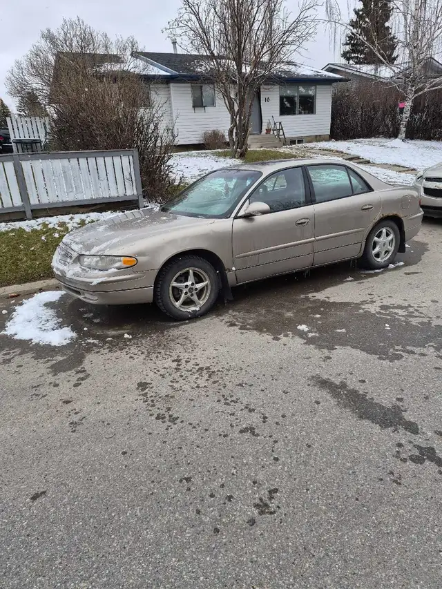Selling as no room for 3 vehicles.