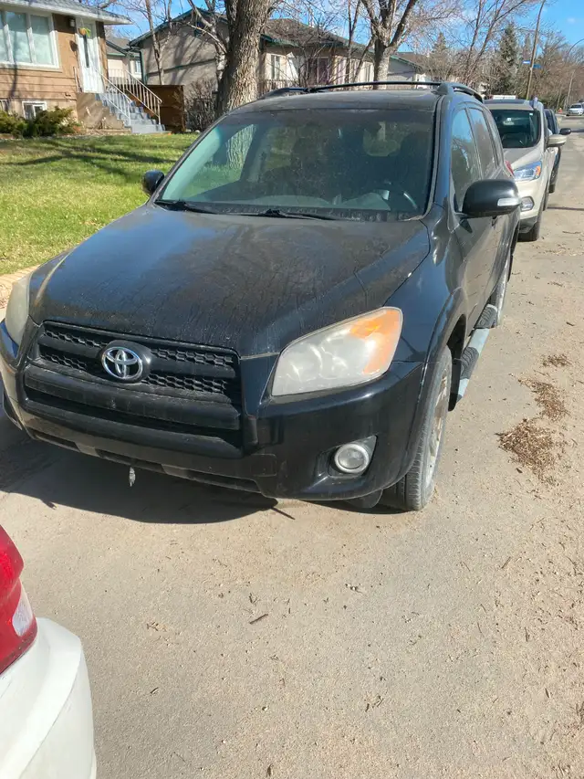 2009 Toyota RAV4 AWD — Starts Great! Needs Transmission Work. - Photo 2