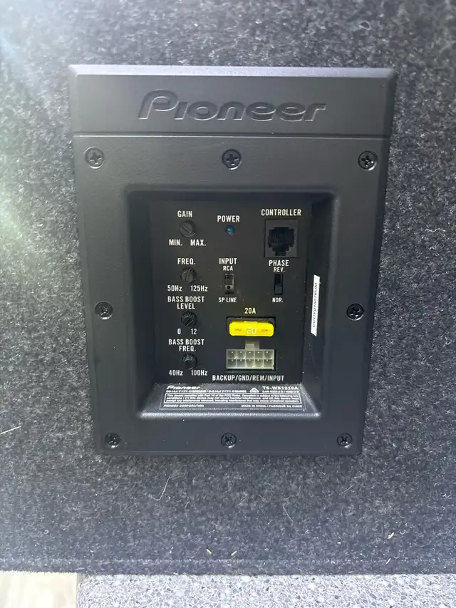 Pioneer TS-WX1210A 12" Enclosed Subwoofer With Amplifier - Photo 2