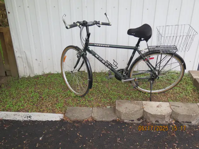 2   21 SPEED HYBRID BICYCLES FULLY EQUIPED