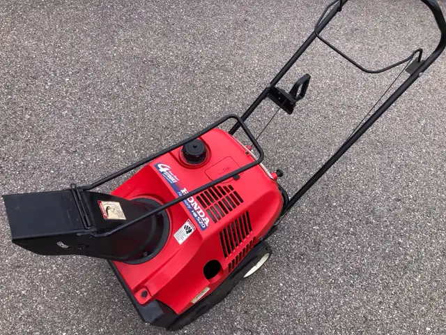 Honda Harmony HS520 snowblower