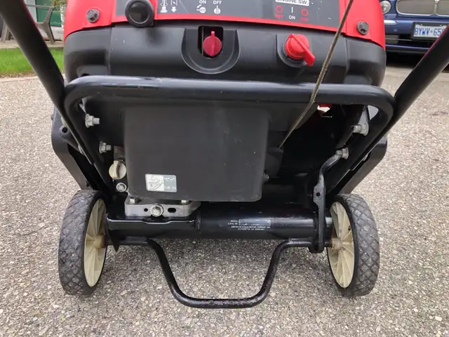 Honda Harmony HS520 snowblower - Photo 6