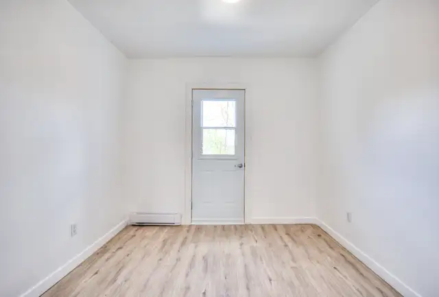 4 1/2 RÉNOVÉ Montréal ÉLECTRO INCLUS - Photo 8