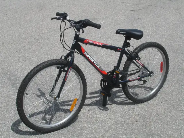IT'S OUTGROWN NOW 24' SUPERCYCLE SC1800 SERIES 18 SPD MTB BIKE! - Photo 2