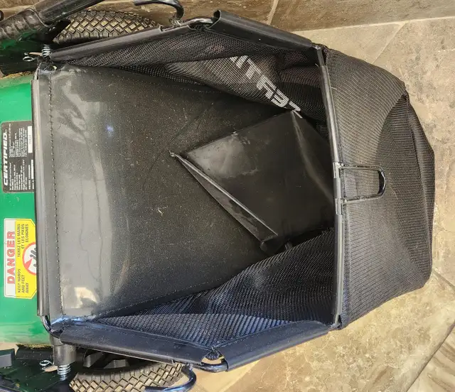 Certified Gas Lawn Mower 060-1683-0 - Photo 3