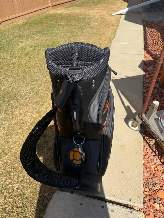 Cobra tour golf bag - Photo 2