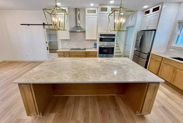 White Quartz Countertops - With Big Beautiful Grey Veins - Photo 2