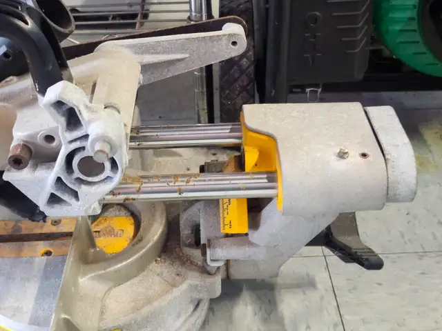 DeWalt DCS361 7-1/4-inch Miter Saw  Reduced due to Damage - Photo 3