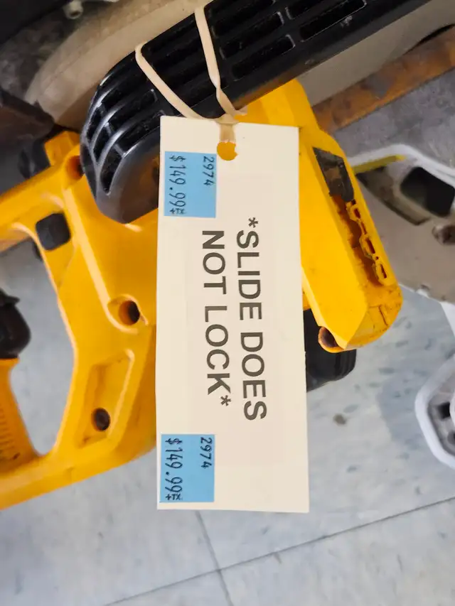 DeWalt DCS361 7-1/4-inch Miter Saw  Reduced due to Damage - Photo 9