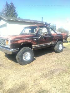 1978 Dodge power wagon w100 short box 4x4 project - Photo 2